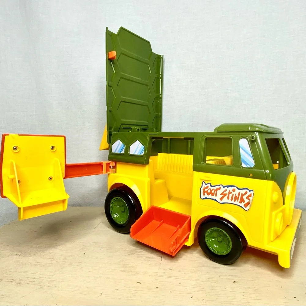 Vintage Teenage Mutant Ninja Turtles Party Wagon Van 1988 playmates - Picture 12 of 16